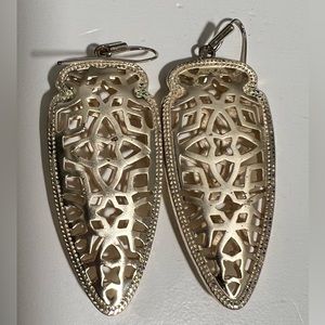 Kendra Scott arrowhead earrings